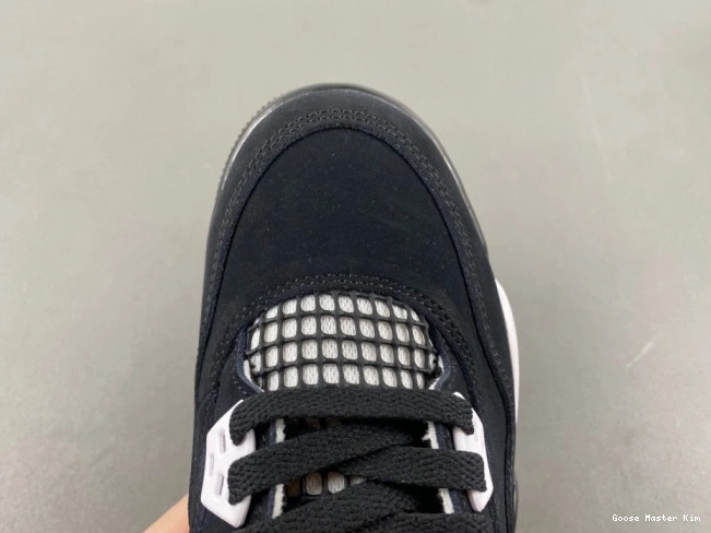 4 Jordan Thunder FQ8213-001 Retro White Air 0811